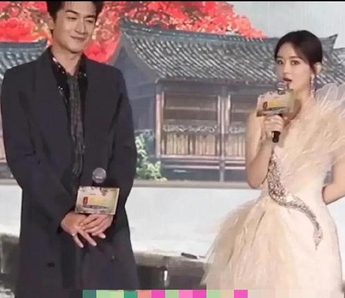 娱乐吃瓜八卦新闻,明星们的幕后故事大揭秘！